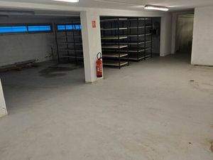 À LOUER – Local de stockage / Entrepôt