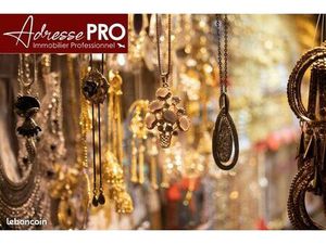 Local commercial 64 m²