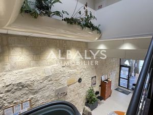 Local professionnel - 127m2 + combles + cave - vendu loué -