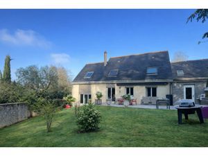 210 m2 habitables avec psicine et triple garage