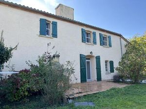 Vente maison 5 pièces 371 m² Castelsarrasin (82100)