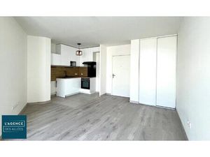 2 PIECES 40 78 M² AVEC BALCON - RUE BASLY