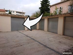 Grand garage proche centre ville