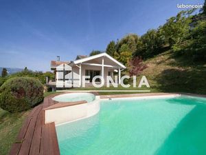 Villa 6 pièces 171 m²