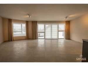 Appartement à louer avec terrasse et 3 chambres   Braine-l'Alleud (VBD70775)