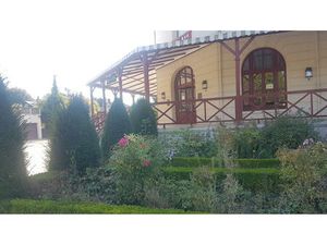 Vente commerce 70 pièces 2459 m² La Roche-Posay (86270)