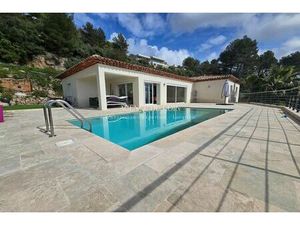 Vente maison 12 pièces 300 m² Draguignan (83300)