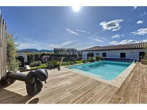 Vente maison 5 pièces 156 m² Roquebrune-sur-Argens (83520)