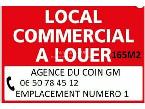 Location commerce 165 m² à Draguignan (83300)