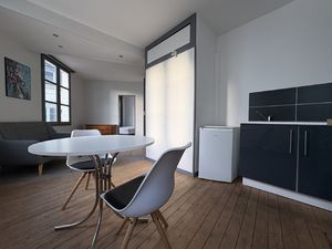 APPARTEMENT RENOVE DE TYPE 2 - HYPER CENTRE