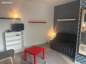 Studio meublé et équipé avec bail court