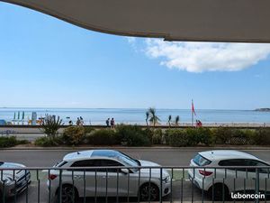 Appartement T3 face mer
