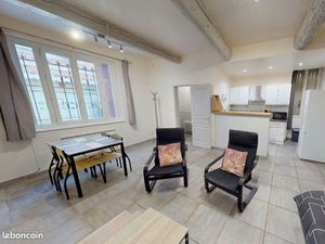 T2 52m2 Rénové Centre Ville Nimes