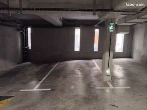 Place de parking couverte