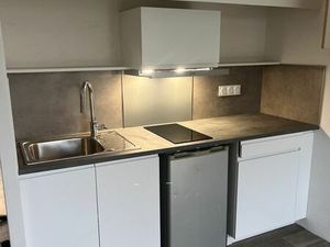 T2 la teste vide à l’annee