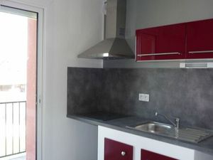 Beau T 4 à NAUCELLE (12800)