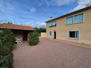 Location maison pour courte période à la semaine ou au jour à Commelle Vernay