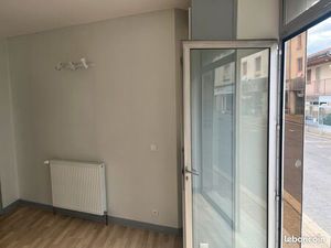 Local pour bureaux  commerces ou autres