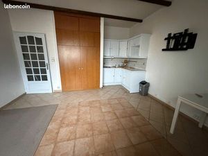 Studio 1 pièce 25 m²