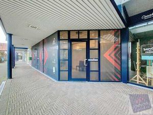 Kantoor- of handelsruimte met tal van mogelijkheden – Lam...
