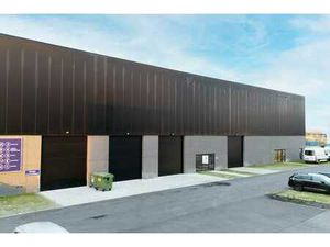 Nieuwbouwmagazijn 553m² langs de E17 in Lokeren