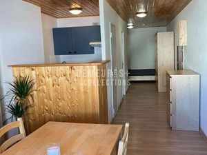 DEMEURES ET COLLECTIONS