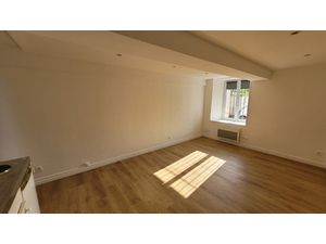 Studio RDC avec jardinet