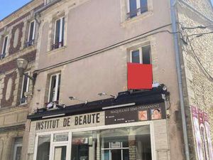 Vente Immeuble à Douvres-la-Délivrande (14440) : à vendre / 108m² Douvres-la-Délivrande