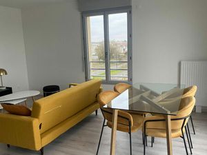LOCATION TYPE 4 MEUBLE _ ANGERS