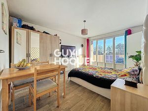 Studio 29 m² + Balcon  Cave et Parking libre - 71000 MACON