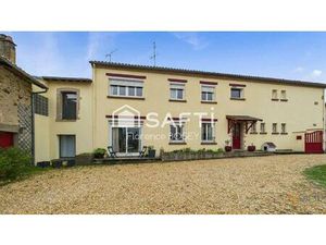 Magnifique maison de ville rénovée avec cachet et dépendances