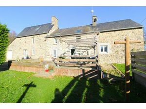 Longère rénovée avec studio sur grand terrain clos