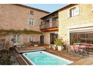 Charme et design contemporain au coeur du Mâconnais