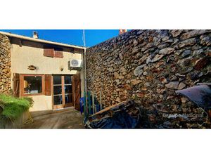 Maison de village avec locataire