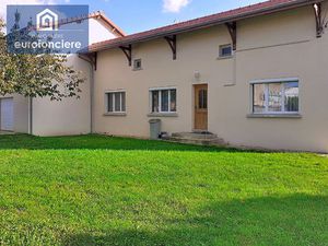 A 30 MINUTES DE SENS ET PROCHE AUTOROUTE