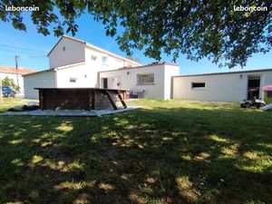 Maison proche du centre bourg en impasse