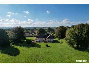 Maison à rénover et terrains constructibles avec vue