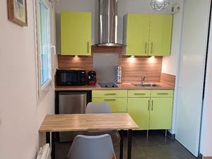 Beau studio meublé proche Caen + garage fermé