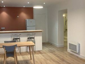 Loue T1 meublé 48 m2 - Port de Vannes