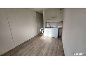 Studio 1 pièce 19 m²