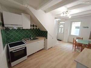 ? Maison rénovée au cœur d’Aussillon-village