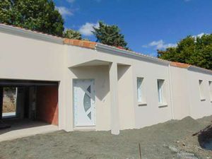 Location Maison à Saint-André-de-la-Marche (49450) : à louer / 91m² Saint-André-de-la-Marc