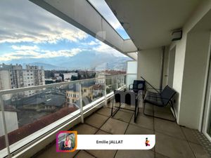 Grenoble T3 DE 68 M2 AVEC TERRASSE