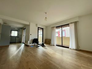 T3 AVEC TERRASSE ET BALCON