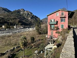 Vente immeuble 342 m² Roquebillière (06450)