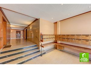 Coeur de Bron - 110 m2 Rez-de-chaussée avec balcon et jard