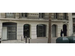 Boutique de 526m2 A louer Avenue du Maine Paris 14
