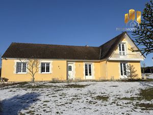 Maison familiale de caractère – 4 chambres – Sous-sol compl