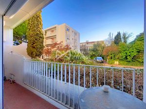 Spacieux T4 avec possibilité studio indépendant