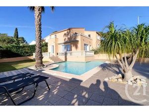 Maison à vendre - 6 pièces - 165 m2 - St Raphael - 83 - PROVENCE-ALPES-COTE-D-AZUR